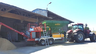Superior lance un modèle d’aplatisseur dérivé de son Super 16 avec un châssis rallongé et un double essieu. © Superior Superior lance un modèle d’aplatisseur dérivé de son Super 16 avec un châssis rallongé et un double essieu. © Superior